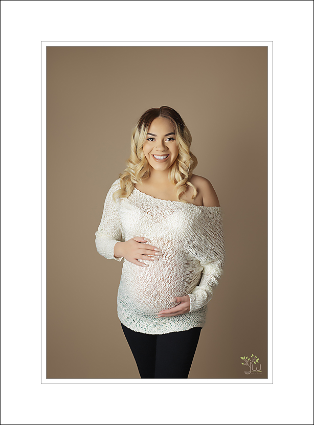University Place maternity portraits